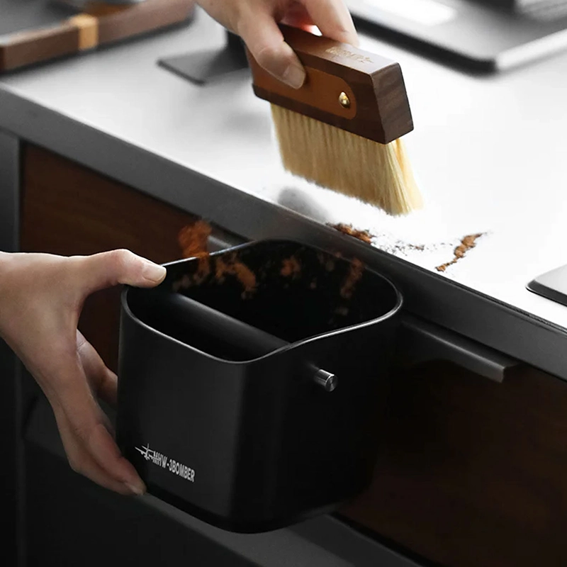 ناک باکس بمبر مدل Square مشکی